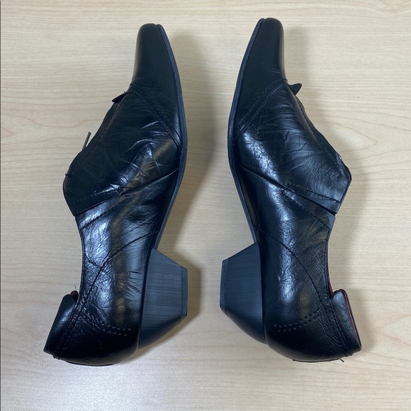 Josef Seibel Kylie Black Leather Zip up Short Ankle Bootie - Picture 5 of 10